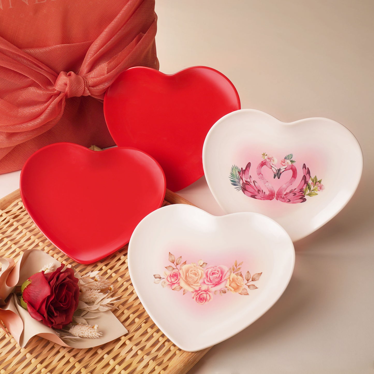 The Plate Story - 4 Pcs Valentine Heart Set - Red