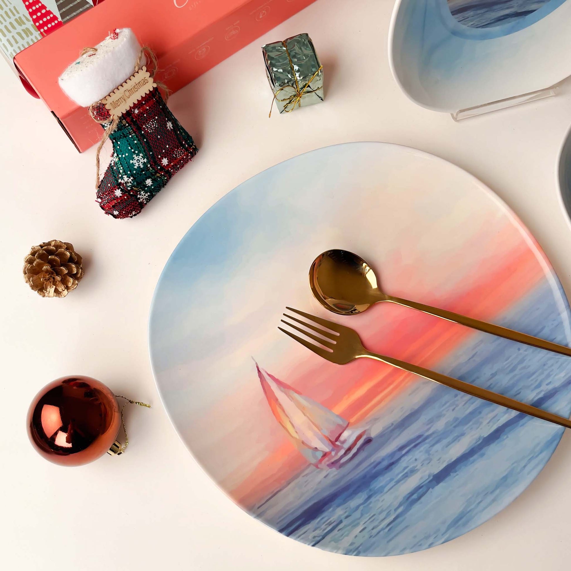 The Plate Story - 8 Pcs Dining Giftset - The Magic Hour
